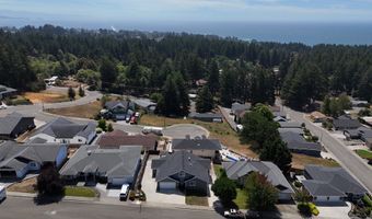 7175 VISTA RIDGE Dr, Brookings, OR 97415