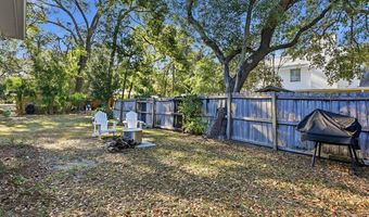 72 13th St, Apalachicola, FL 32320