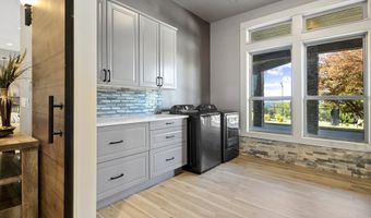 20578 S MONPANO OVERLOOK Dr, Oregon City, OR 97045