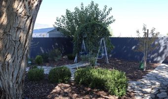 255 Ash St, Hawthorne, NV 89415