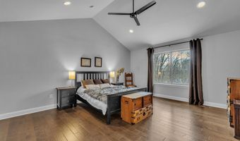 1091 Green Rd, Ann Arbor, MI 48105