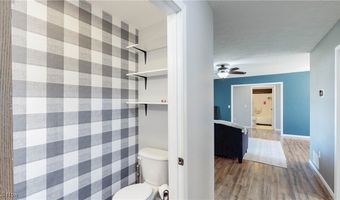 1454 Hillcrest Dr, Atwater, OH 44201