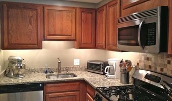 3000 SPOUT RUN Pkwy B604, Arlington, VA 22201