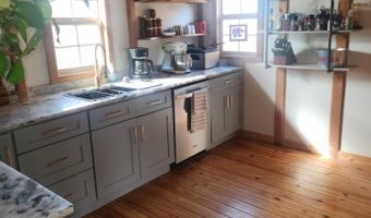 205 Cedar Circle Ter, Alma, KS 66401