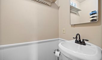 310 N Woodhill Dr, Amherst, OH 44001