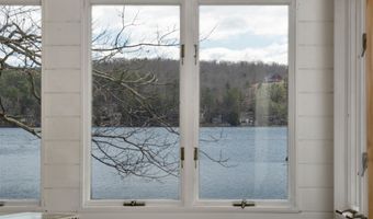 20 Boat Cove Rd, Alton, NH 03810