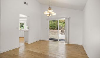 2325 Parkway Dr, Camarillo, CA 93010