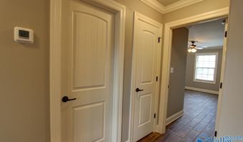 22947 Pin Oak Dr, Athens, AL 35613