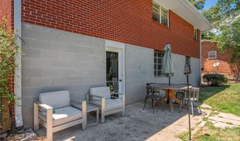 16 Oteen Church Rd, Asheville, NC 28805