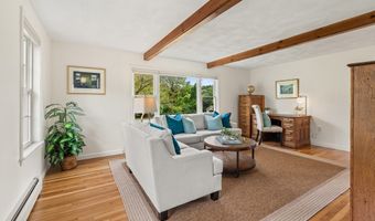 3 Penni Ln, Andover, MA 01810