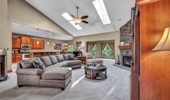 880 Shadow Creek Trl, Amherst, OH 44001