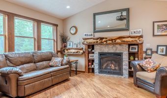 10570 E FAR CRY Rd, Athol, ID 83801