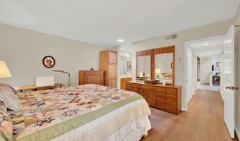 6050 Henderson Dr 16, La Mesa, CA 91942