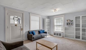 31 Wiley St, Bangor, ME 04401