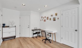 15900 SW BRECCIA Dr, Beaverton, OR 97007