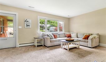 12352 Lees Ln, Ashland, VA 23005