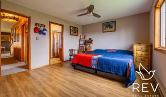 8 Mountain Dr, Cody, WY 82414