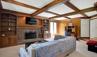 9015 Admirals Pointe Dr, Indianapolis, IN 46236