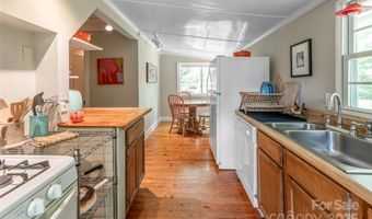 75 Cisco Rd, Asheville, NC 28805