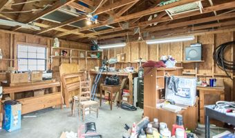 542 Ga Highway 64, Alma, GA 31510