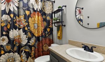 988 Stubby Oaks Rd, Aberdeen, NC 28315