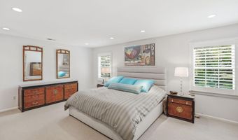 7556 PEPPERELL Dr, Bethesda, MD 20817