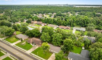 2223 Popps Ferry Rd, Biloxi, MS 39532