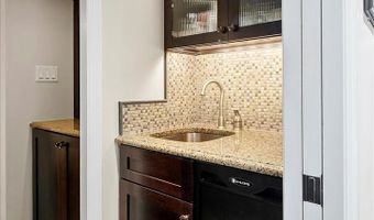 4429 NEPTUNE Dr, Alexandria, VA 22309