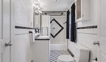 35 Leuba Rd, Coventry, RI 02816