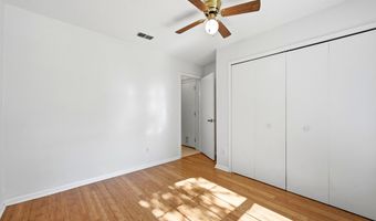 410 MAIN St, Atlantic Beach, FL 32233