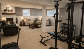 639 N Kaspar Ave, Arlington Heights, IL 60004