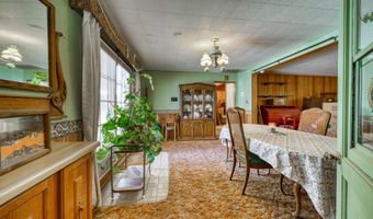 323 L St, Carlsbad, NM 88220