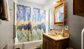 1426 W 83rd St, Los Angeles, CA 90047