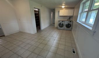 1020 E State St, Albany, IN 47320
