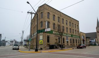 300 4th St, Algoma, WI 54201