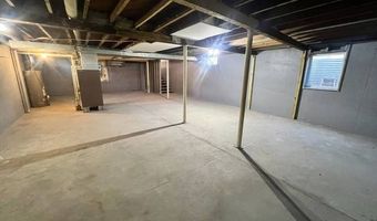 803 11th St, Aurora, NE 68818