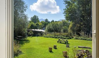 1047 Cherryvale Rd, Boulder, CO 80303
