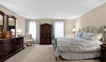 70 HOGAN Ln, Ambler, PA 19002