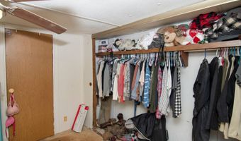 941 E Clayton Rd, Alderson, WV 24910