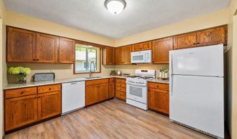 15769 Hayes Trl, Apple Valley, MN 55124