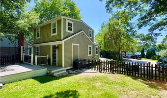 79 W Shore Dr, Exeter, RI 02822
