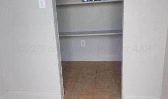 8015 Upton Rd, Amarillo, TX 79119