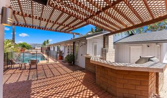 925 Moody Dr, Escondido, CA 92027