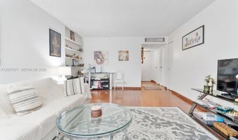 20400 W Country Club Dr 214, Aventura, FL 33180