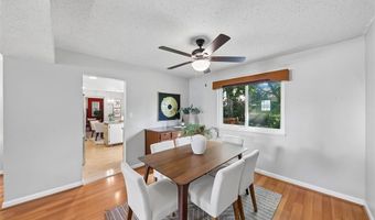 800 Eaglebrooke Dr, Ballwin, MO 63021