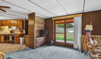 31 Posten Rd, Cody, WY 82414