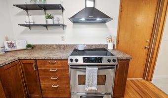 410 Pleasant Ave, Astoria, OR 97103