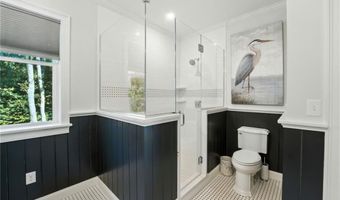 25 Rock Way, East Greenwich, RI 02818