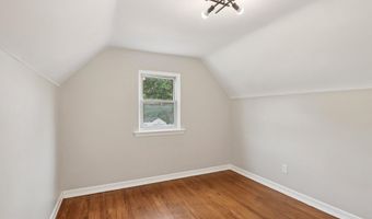 16 PARK Dr, Bellmawr, NJ 08031