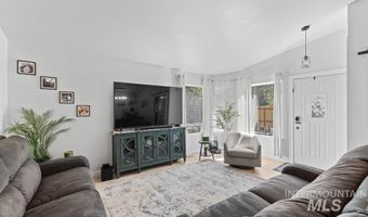 204 W Kerby St, Cascade, ID 83611